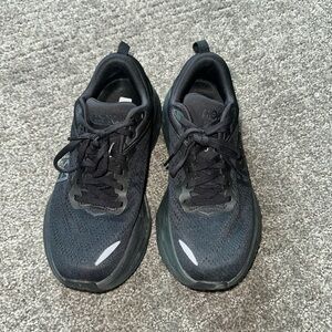 Hoka Women’s Bondi 8